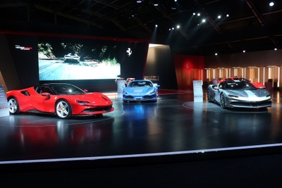 フェラーリのすべてを体験、「Universo Ferrari」開幕…3台の最新スーパーカー出展 画像
