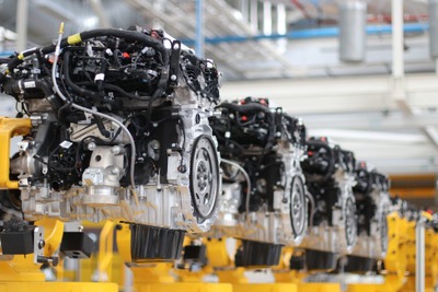 ジャガー・ランドローバーの新世代クリーンエンジン、生産150万基に…電動車向けも拡大 画像