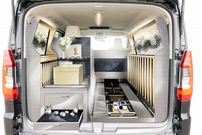祭壇装備の新型霊柩車、新しい生活様式に対応…光岡自動車が発売 画像