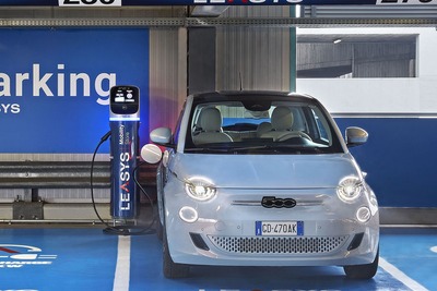 フィアットやジープの電動車、急速充電が可能に…イタリア・ミラノの空港 画像