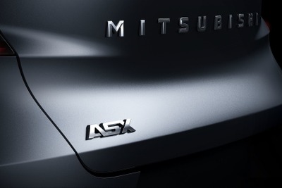 三菱の欧州BセグSUV、『ASX』新型…9月20日発表へ 画像