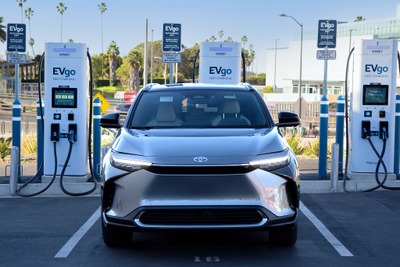 トヨタとレクサスのEV、テスラ方式の充電規格採用へ…2025年から北米で 画像