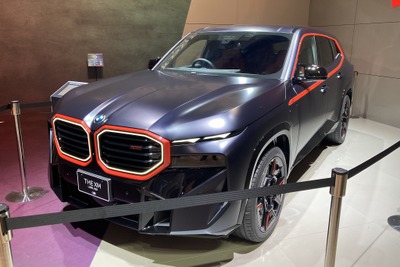 BMW M 最強の電動SUVは748馬力、『XM』に「レーベル・レッド」…ジャパンモビリティショー2023出展へ 画像