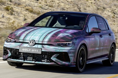 VW『ゴルフGTI』改良新型、プロトタイプの写真…バンパーやディスプレイが新デザインに 画像