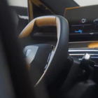 プジョーの新型電動SUV『e-5008』、3月デビューへ…内装を予告