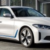 BMWの4ドアEVクーペ『i4』、改良新型を発表へ…北京モーターショー2024